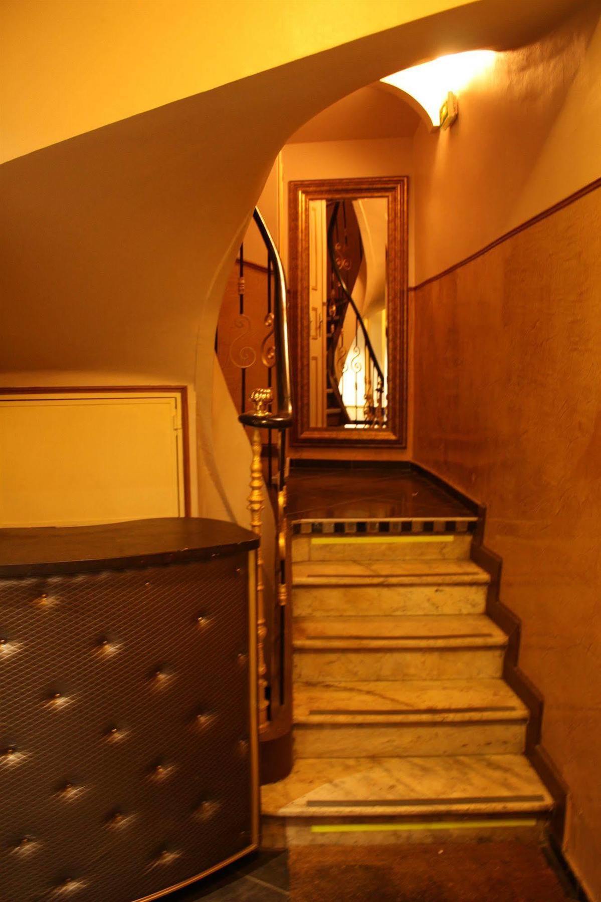 Arcotel Cannes 4 Minutes Du Palais Des Festivals - New Management New Team - Old Revievv Exteriör bild